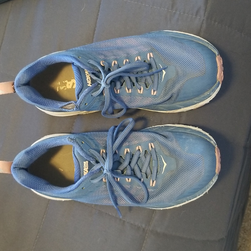 Hoka One One Women's Challenger ATR size 7